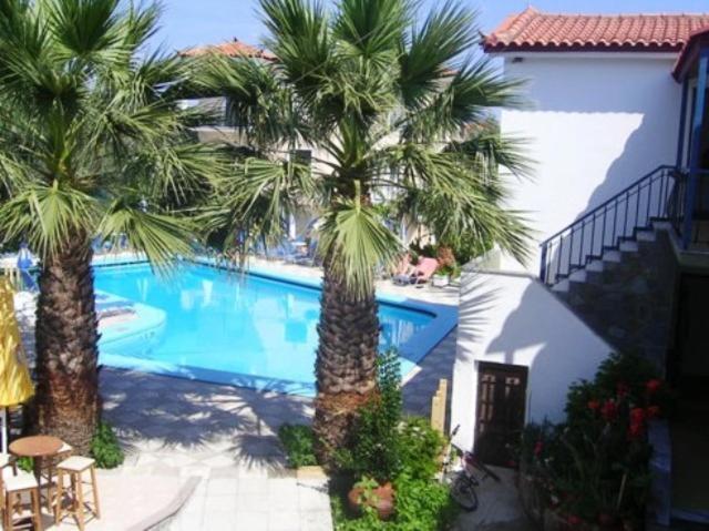 Anaxos Gardens Lejlighedshotel Eksteriør billede
